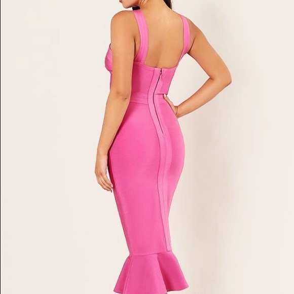 Feminine halter dress done in a vibrant pink color. - Picture 3 of 3